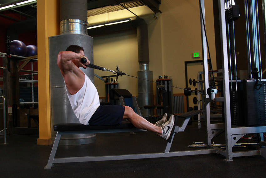Low Pulley Row To Neck