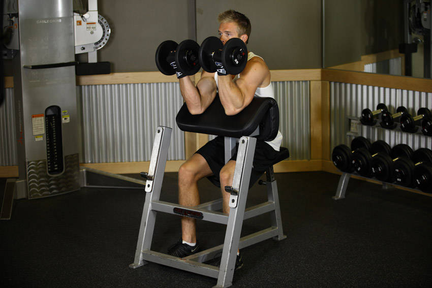 Two-Arm Dumbbell Preacher Curl
